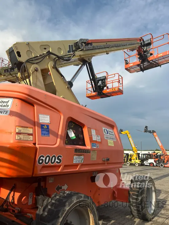 2017 JLG 600S Boom Lift