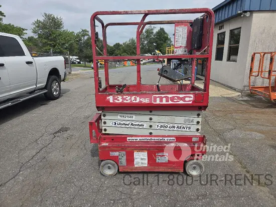 2018 MEC 1330SE Scissor Lift