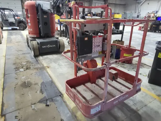 2017 Skyjack SJ30ARJE Articulating Boom Lift