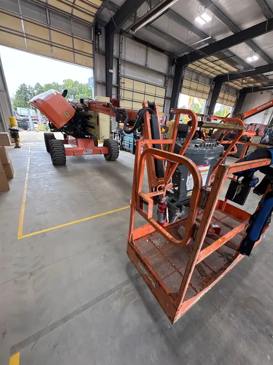 2017 JLG 450AJ Articulating Boom Lift