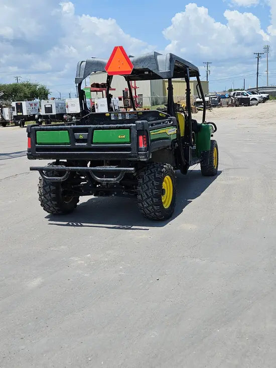2022 John Deere XUV855M S4 Utility Vehicle