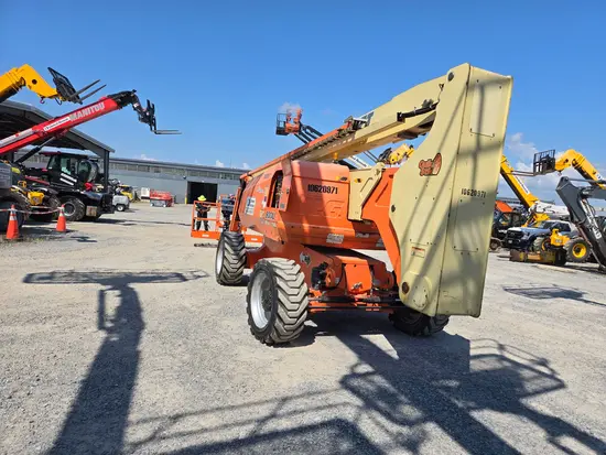 2017 JLG 800AJ Articulating Boom Lift