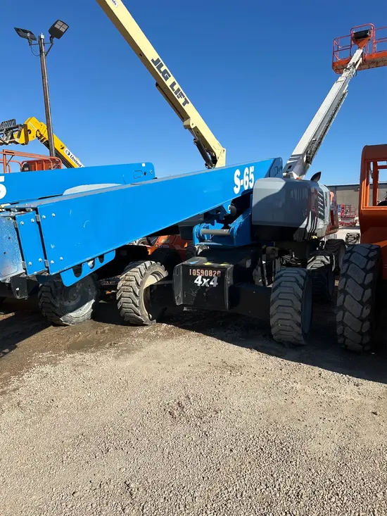 2017 Genie S-65 Boom Lift
