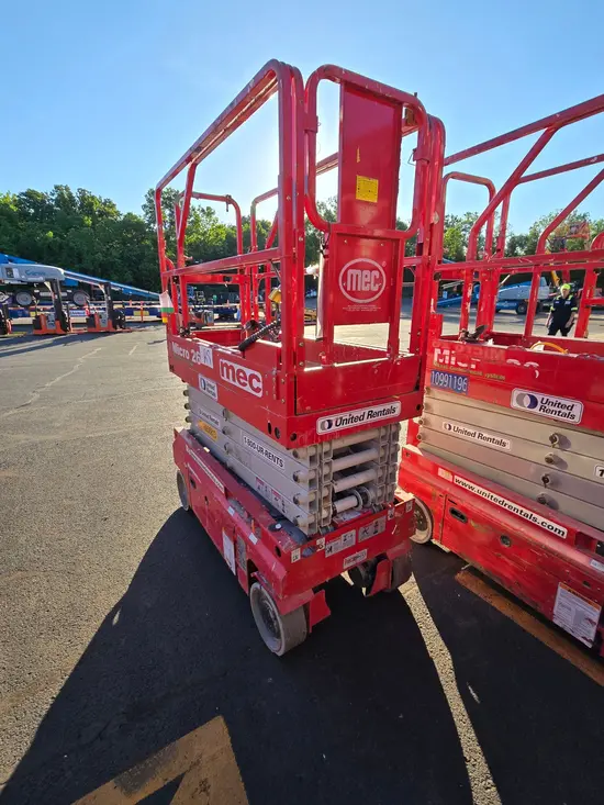 2019 MEC MICRO 26 Scissor Lift