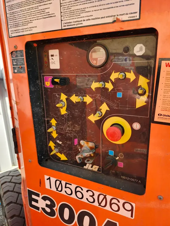 2017 JLG E300AJP Articulating Boom Lift