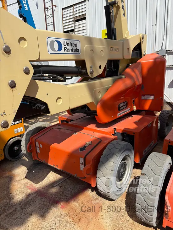 2018 JLG E400AJPN Articulating Boom Lift