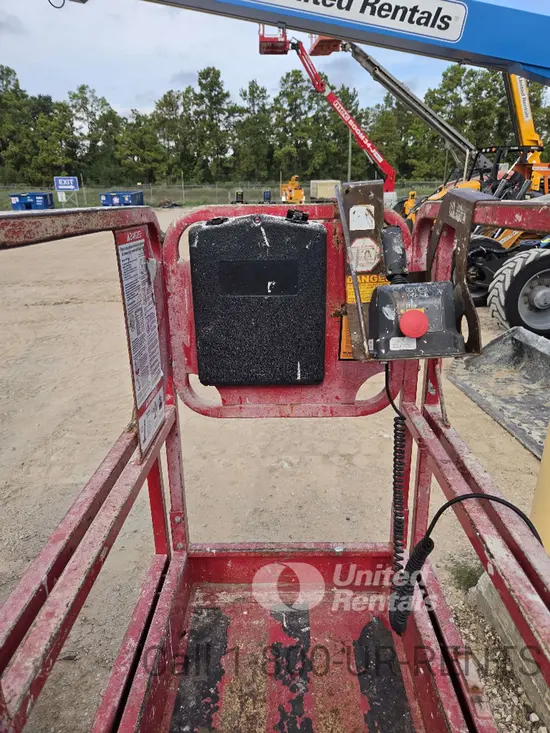 2017 MEC 1330SE Scissor Lift