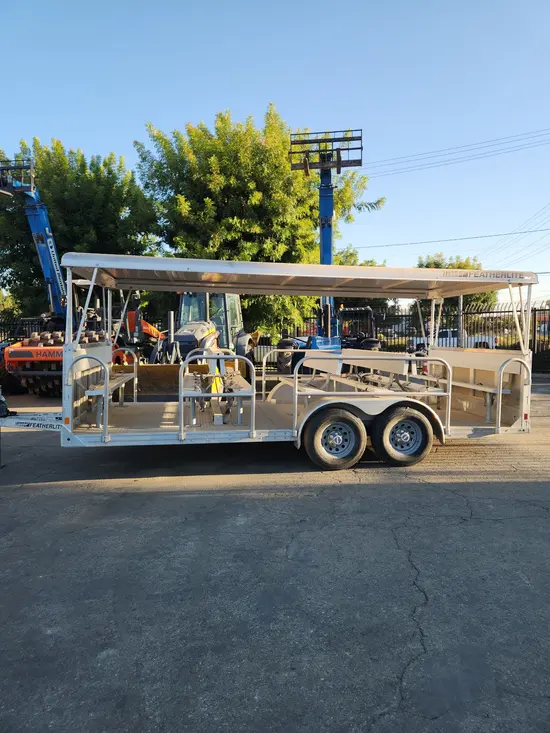 2022 Featherlite 3115-0017 Trailer