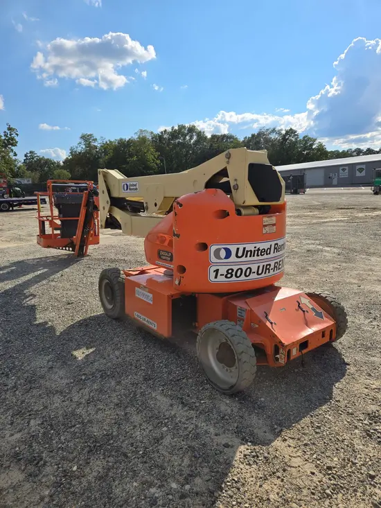 2017 JLG E400AJPN Articulating Boom Lift