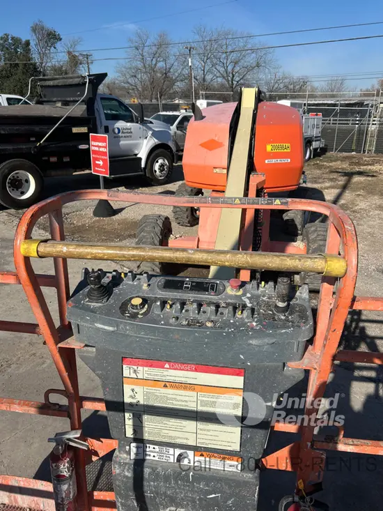 2018 JLG 400S Boom Lift