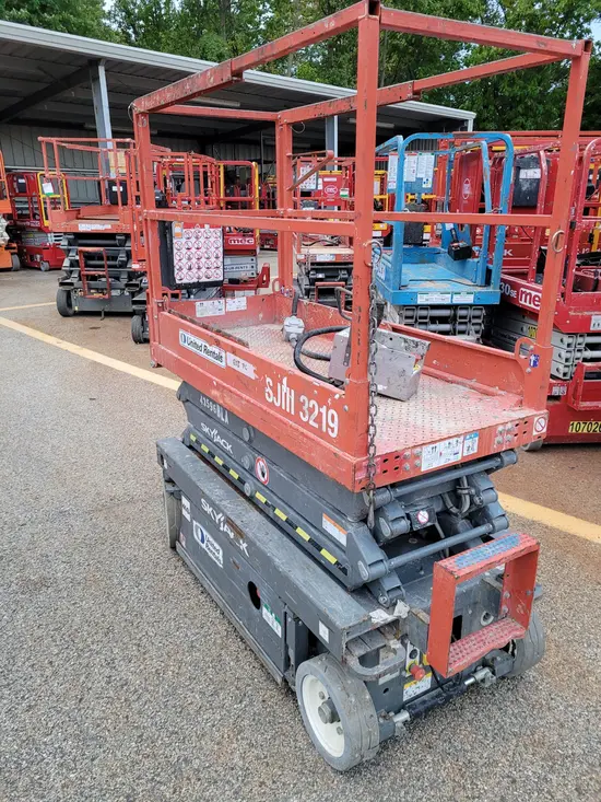 2017 Skyjack SJIII3219 Scissor Lift