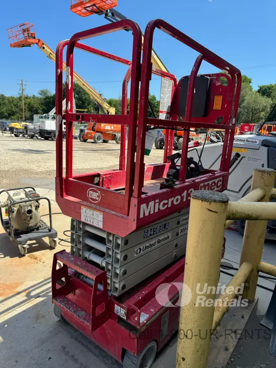 2018 MEC MICRO 19 Scissor Lift