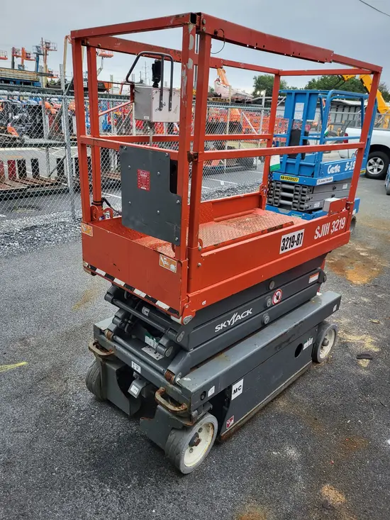 2017 Skyjack SJIII3219 Scissor Lift