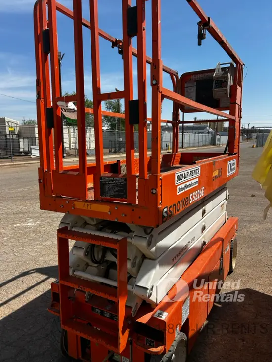 2019 Snorkel S3226E Scissor Lift