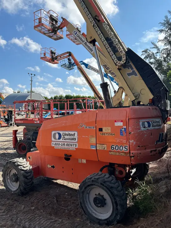 2017 JLG 600S Boom Lift