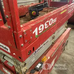 2019 MEC 1930SE Scissor Lift