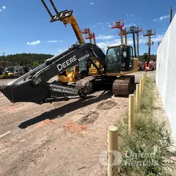 2019 John Deere 210G LC Excavator