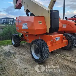 2017 JLG 800AJ Articulating Boom Lift