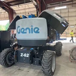 2016 Genie Z-62/40 Articulating Boom Lift