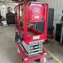 2018 MEC 1330SE Scissor Lift