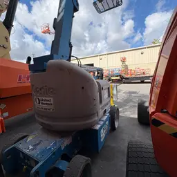 2015 Genie Z-40/23N RJ Articulating Boom Lift