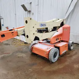 2015 JLG E400AJPN Articulating Boom Lift