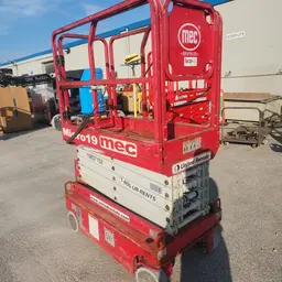 2018 MEC MICRO 19 Scissor Lift