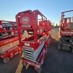 2018 MEC MICRO 19 Scissor Lift