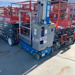 2017 Genie GR-20 Self-Propelled One-Person Lift