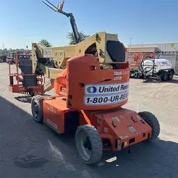 2017 JLG E400AN Articulating Boom Lift