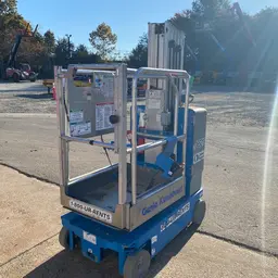 2017 Genie GR-20 Self-Propelled One-Person Lift