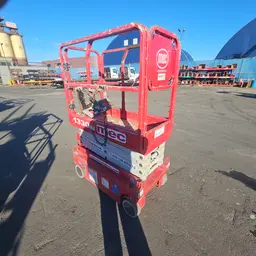 2018 MEC 1330SE Scissor Lift