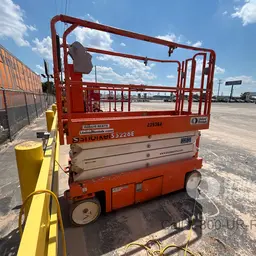 2019 Snorkel S3226E Scissor Lift