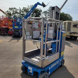 2017 Genie GR-20 Self-Propelled One-Person Lift