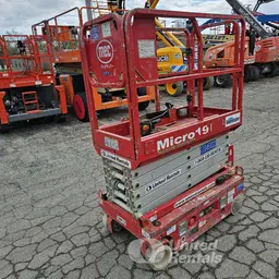 2020 MEC MICRO 19 Scissor Lift