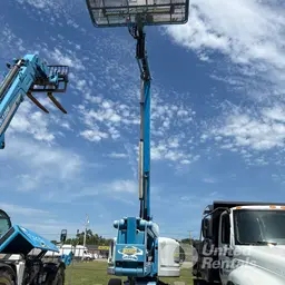 2014 Genie Z-60/34 Articulating Boom Lift