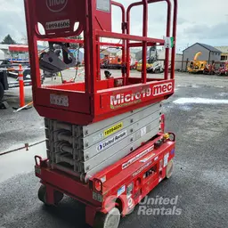 2019 MEC MICRO 19 Scissor Lift