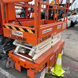 2019 Snorkel S3219E Scissor Lift