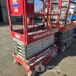 2018 MEC MICRO 19 Scissor Lift