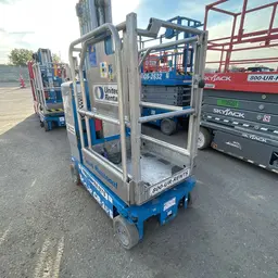 2018 Genie GR-20 Self-Propelled One-Person Lift