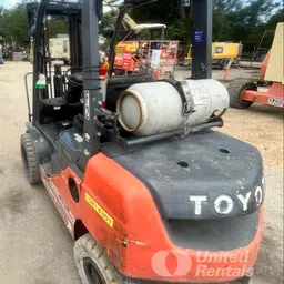 2018 Toyota 8FGU25 Warehouse Forklift