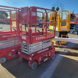2017 MEC 1330SE Scissor Lift