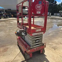 2018 MEC MICRO 19 Scissor Lift