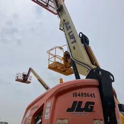 2016 JLG 400S Boom Lift