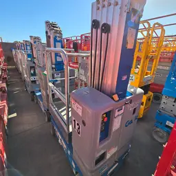 2018 Genie GR-20 Self-Propelled One-Person Lift