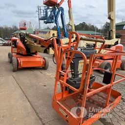2017 JLG E450AJ Articulating Boom Lift