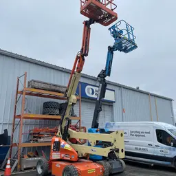 2017 JLG E450AJ Articulating Boom Lift